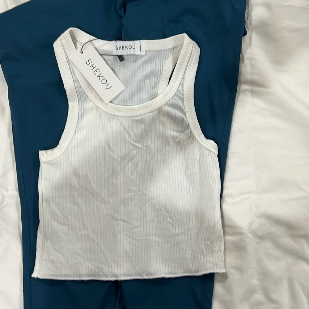 Women’s Shekou white crop tank - nwt